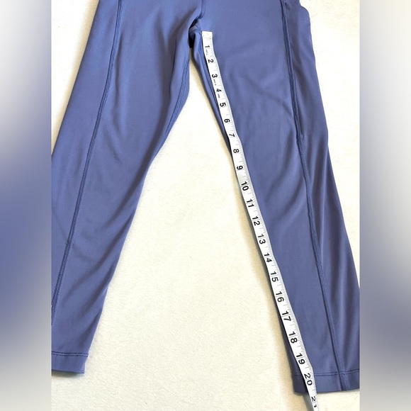 Athleta Lavender Ultimate Stash Pocket Capri Leggings Women’s Size XXS - Picture 5 of 16